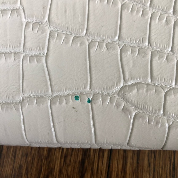 MK Wallet/Clutch - Picture 5 of 5